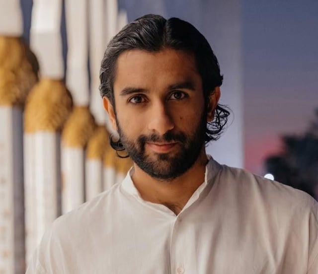 ¿Quién es Sawair de Jaipur, el ahijado de Carlos III y heredero real?