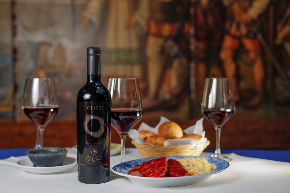 La pierna de cerdo marida bien con vino tinto. (Foto: Especial)
