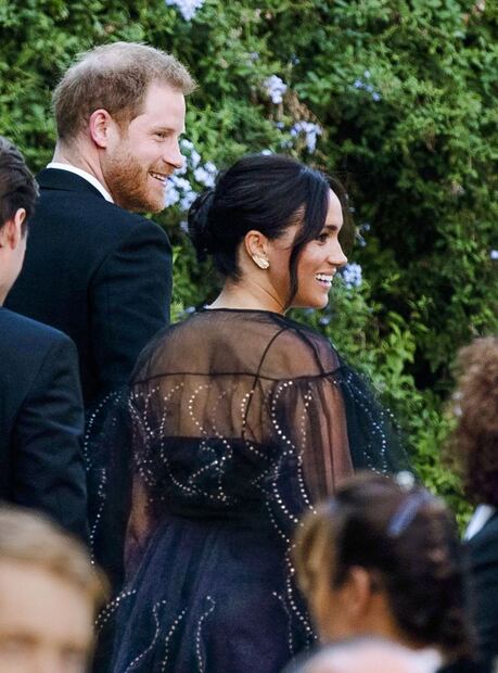 El vestido negro que Meghan Markle usó en la boda de Misha Nonoo ¡es precioso!