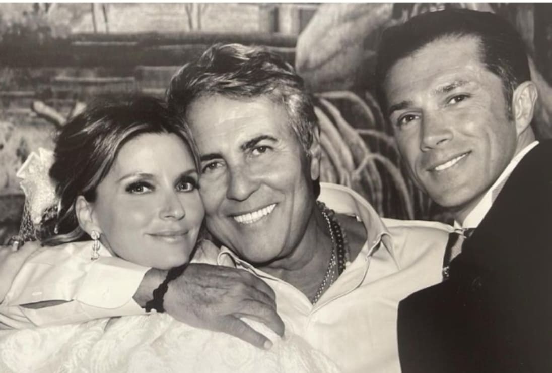 Issabela Camil y Sergio Mayer con Jaime Camil Garza / Foto: Instagram