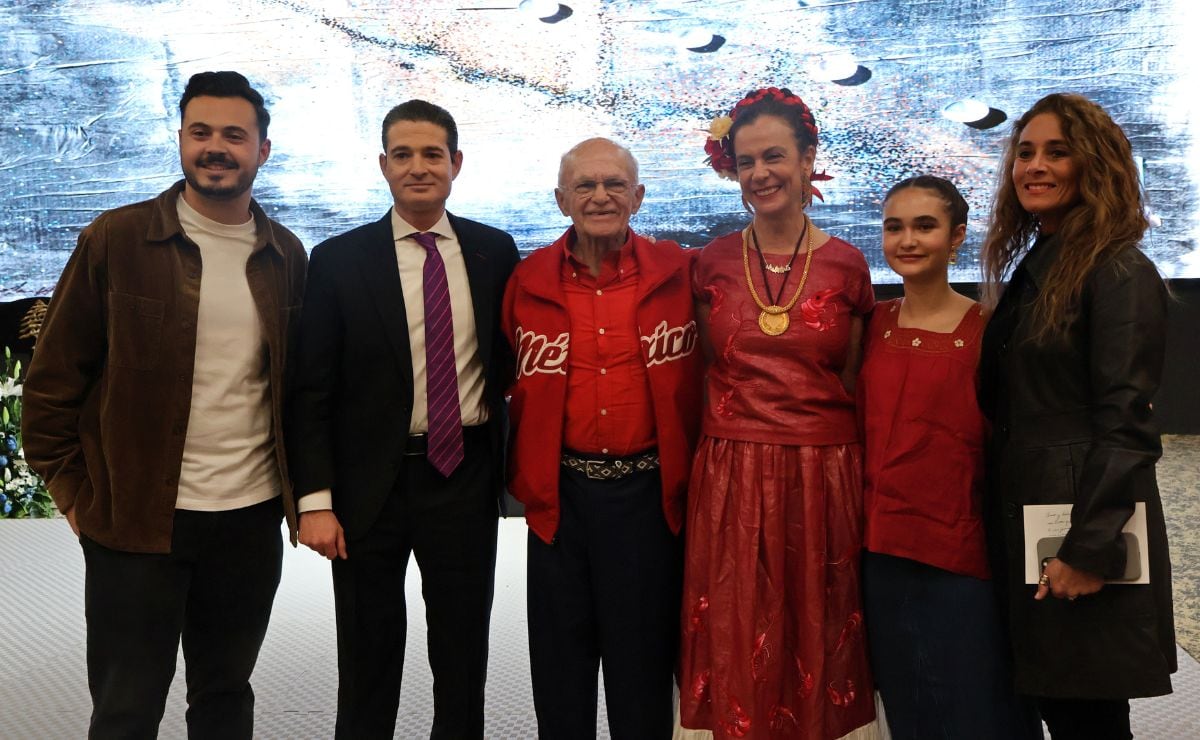 Alfredo Harp Helú con su familia / Foto: Karen Armenta