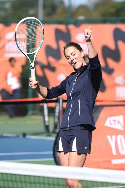 Kate Middleton como nunca la habías visto: de mini falda y jugando tenis con Emma Raducanu