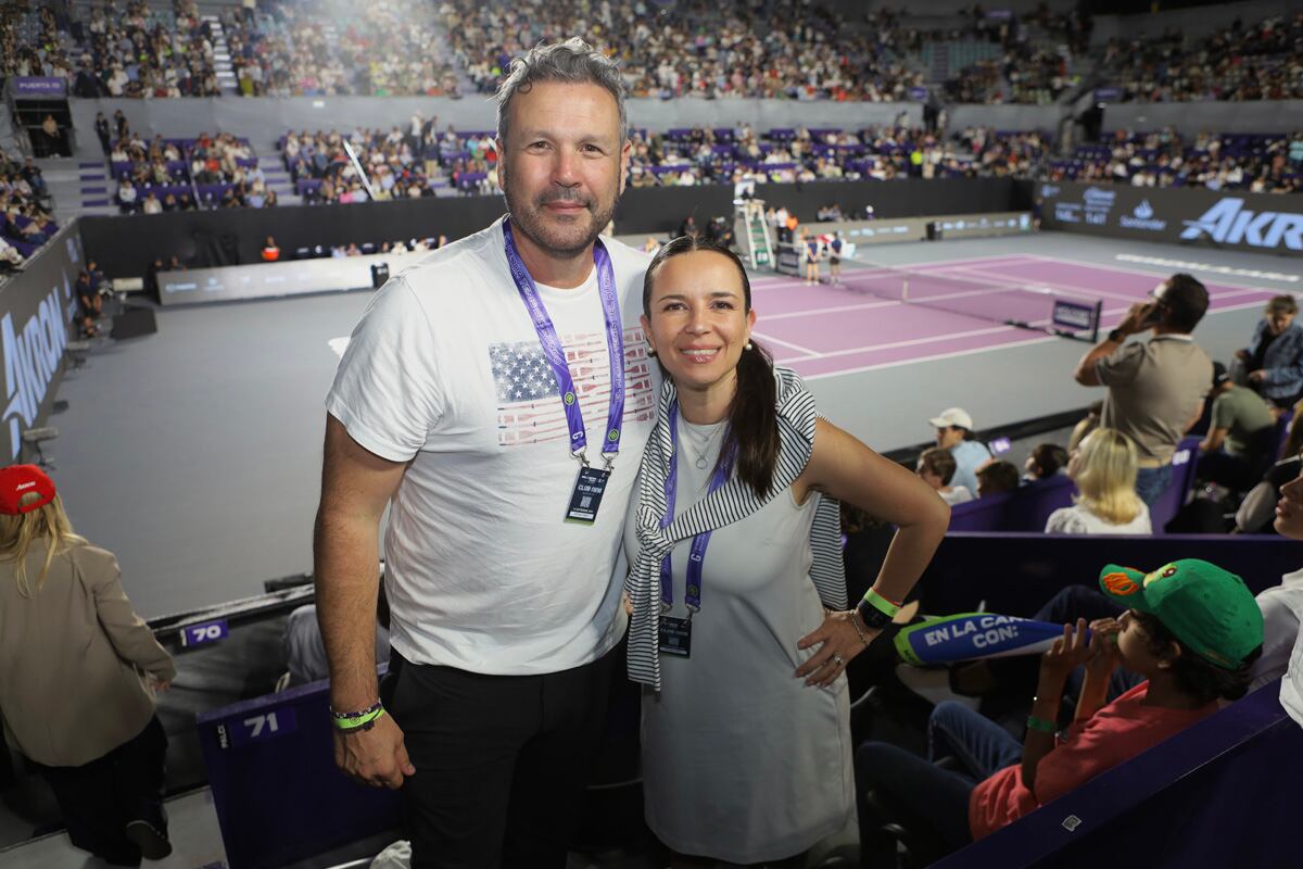 Isaac Preciado y Mirza Flores. (Foto: Antonio Martínez)