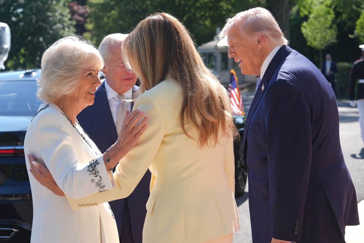 La reina Camila en su encuentro con Melania Trump / Foto: AP