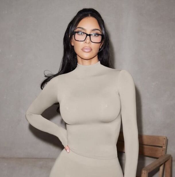 Kim Kardashian luce el 'Ultimate Nipple Bra' / Instagram: @kimkardashian