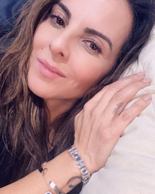 La actriz Kate del Castillo dijo que “se le da con chavitos" y aclara su relación con Vadhir Derbez 