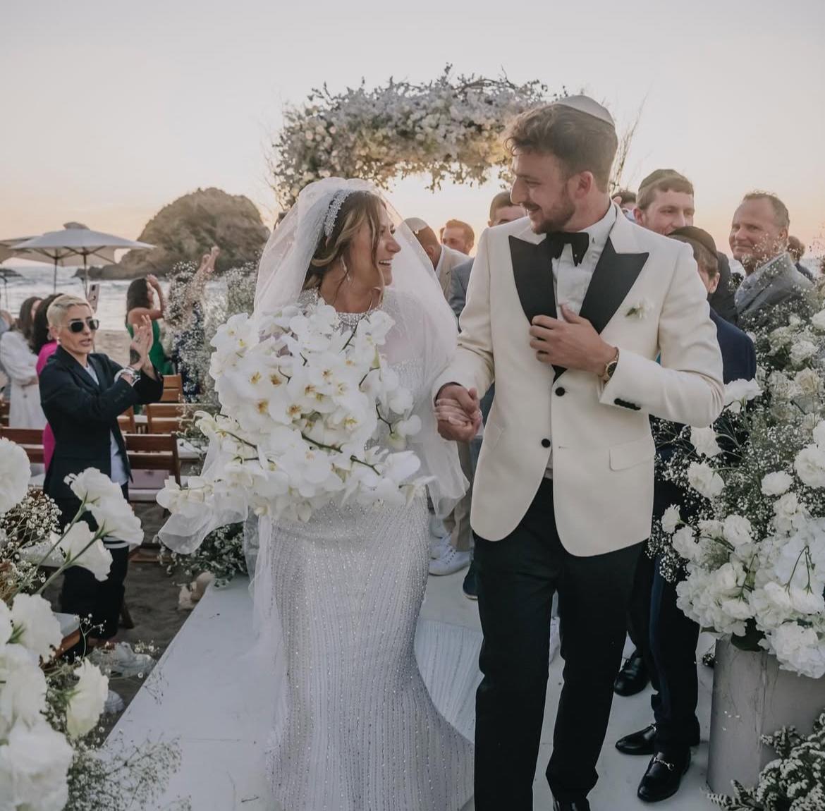 Therese Gotlib Micha y Yosef Genish en su boda / Foto: Instagram @gotlibt