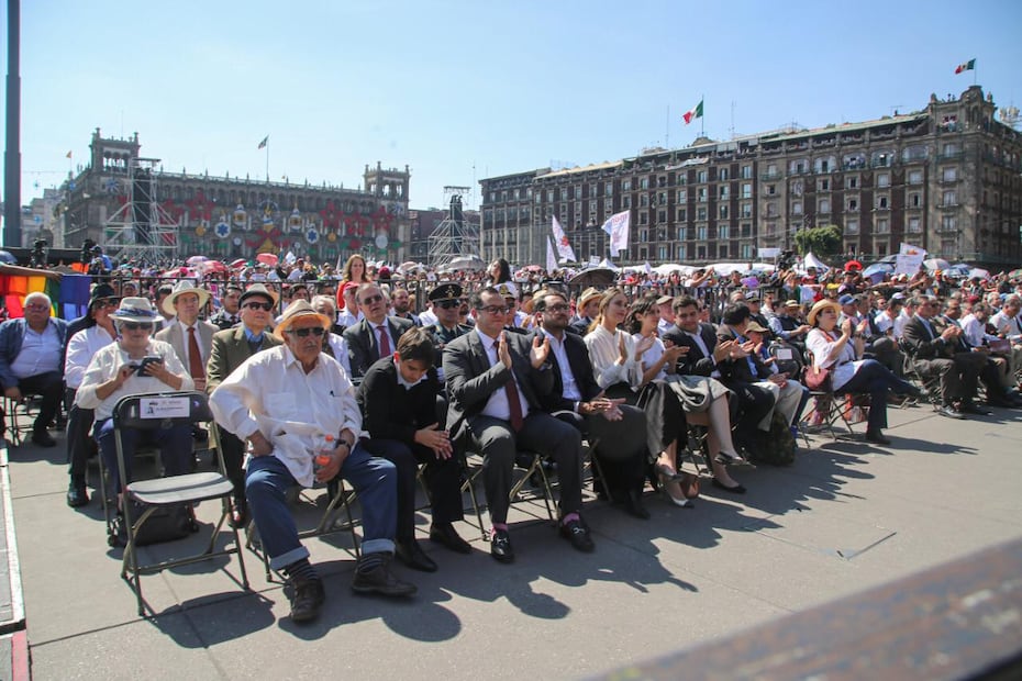 Irene Esser y Andrés Manuel López Beltrán, juntos en la celebración por 1 año de gobierno de AMLO