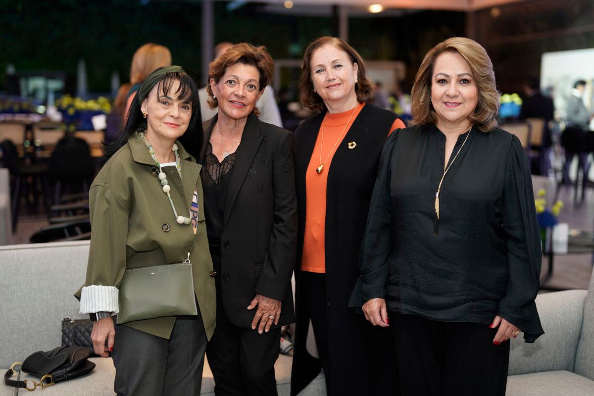 Ana Sfara, Ligia Muñoz; Esperanza Díaz y Mónica de la Torre. (Foto: Héptor Arjona)
