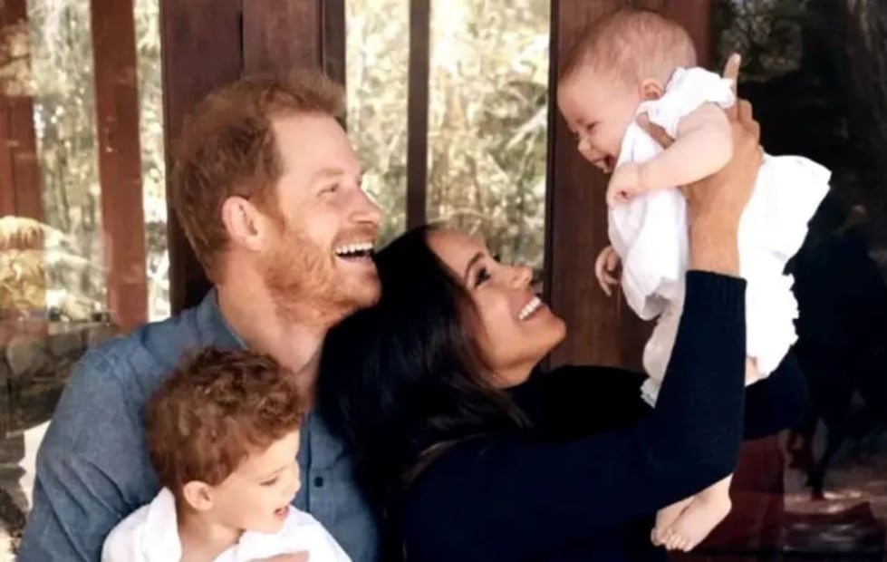 Meghan Markle y el príncipe Harry con sus hijos Archie y Lilibet / Foto: Instagram