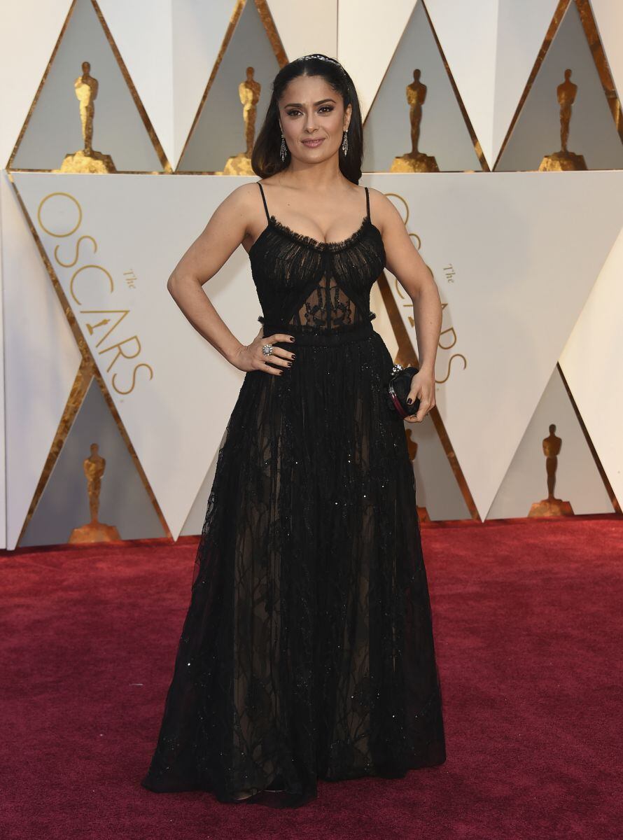 El original anillo que Salma Hayek usó en los Oscar 2017