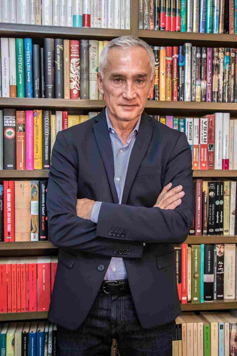Jorge Ramos da positivo a Covid-19 y se queda 'atrapado' en un hotel de las islas Seychelles 
