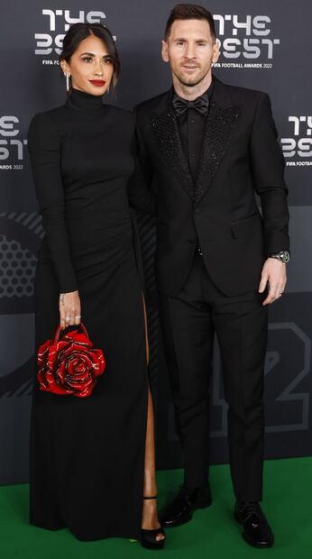 Messi recibe amenaza tras ataque con armas de fuego al negocio familiar de Antonella Rocuzzo