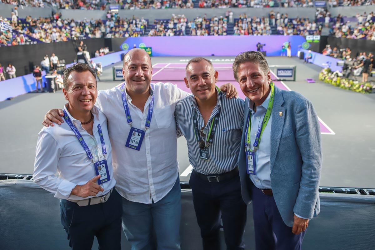 Pablo Lemus, Enrique Alfaro, Alberto Esquer y Juan José Frangie. (Foto: Antonio Martínez)
