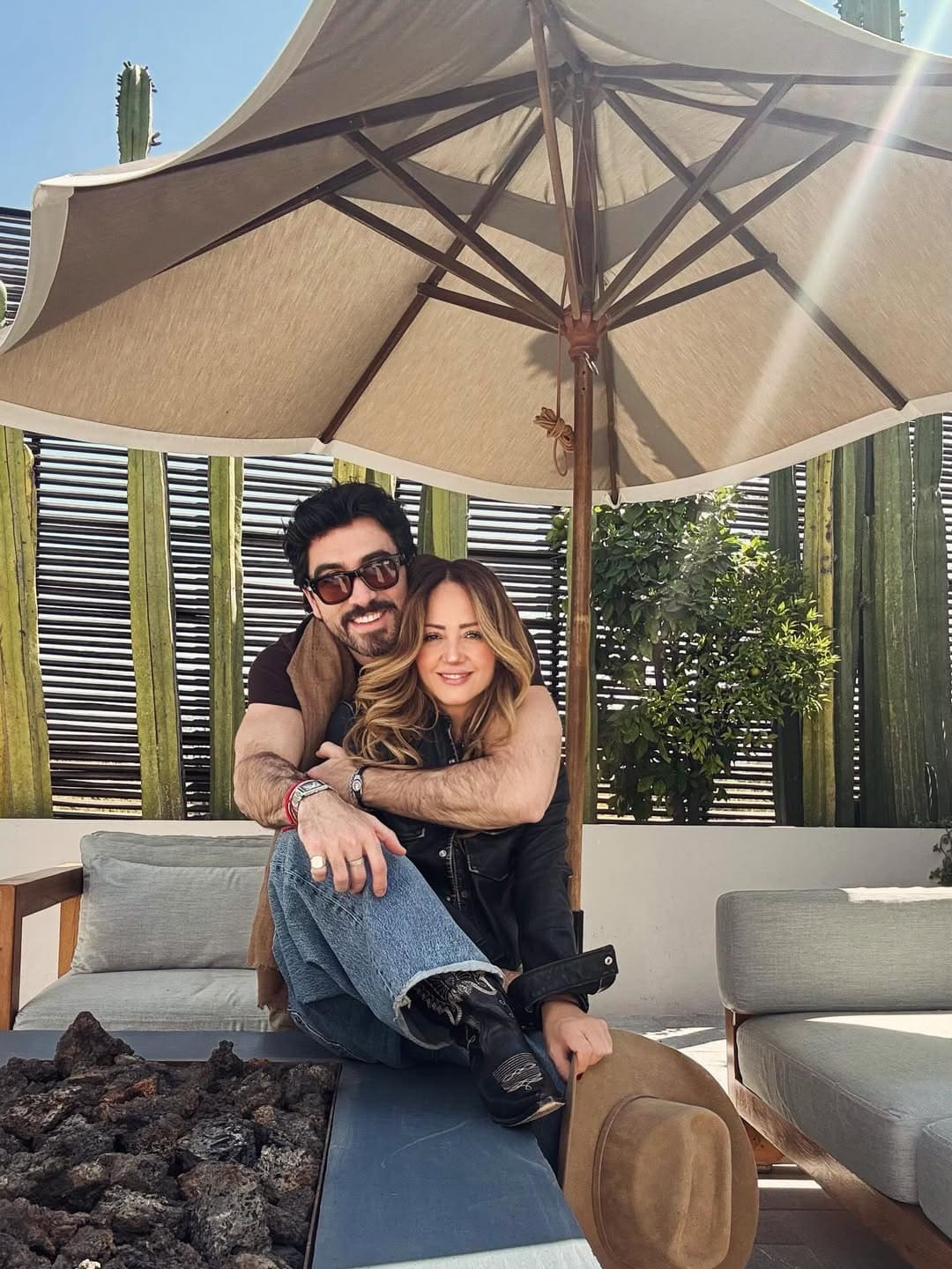 Luis Carlos Origel y Andrea Legarreta . (Foto: Instagram)