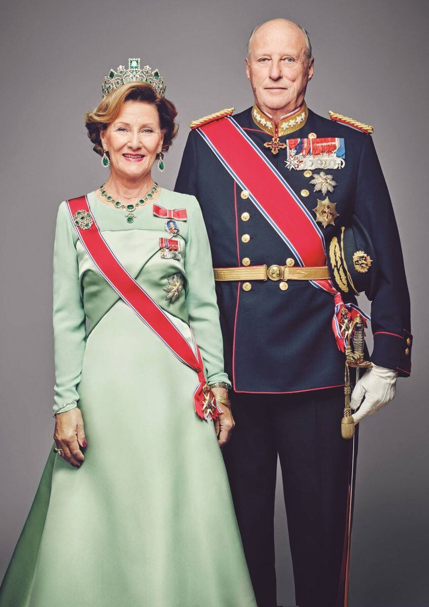 El rey Harald de Noruega ingresa al hospital por problemas respiratorios