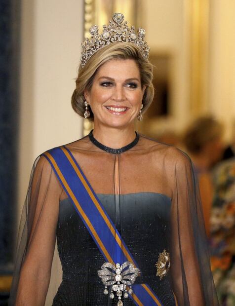 Máxima estrena el diamante más grande de la corona holandesa en Buckingham