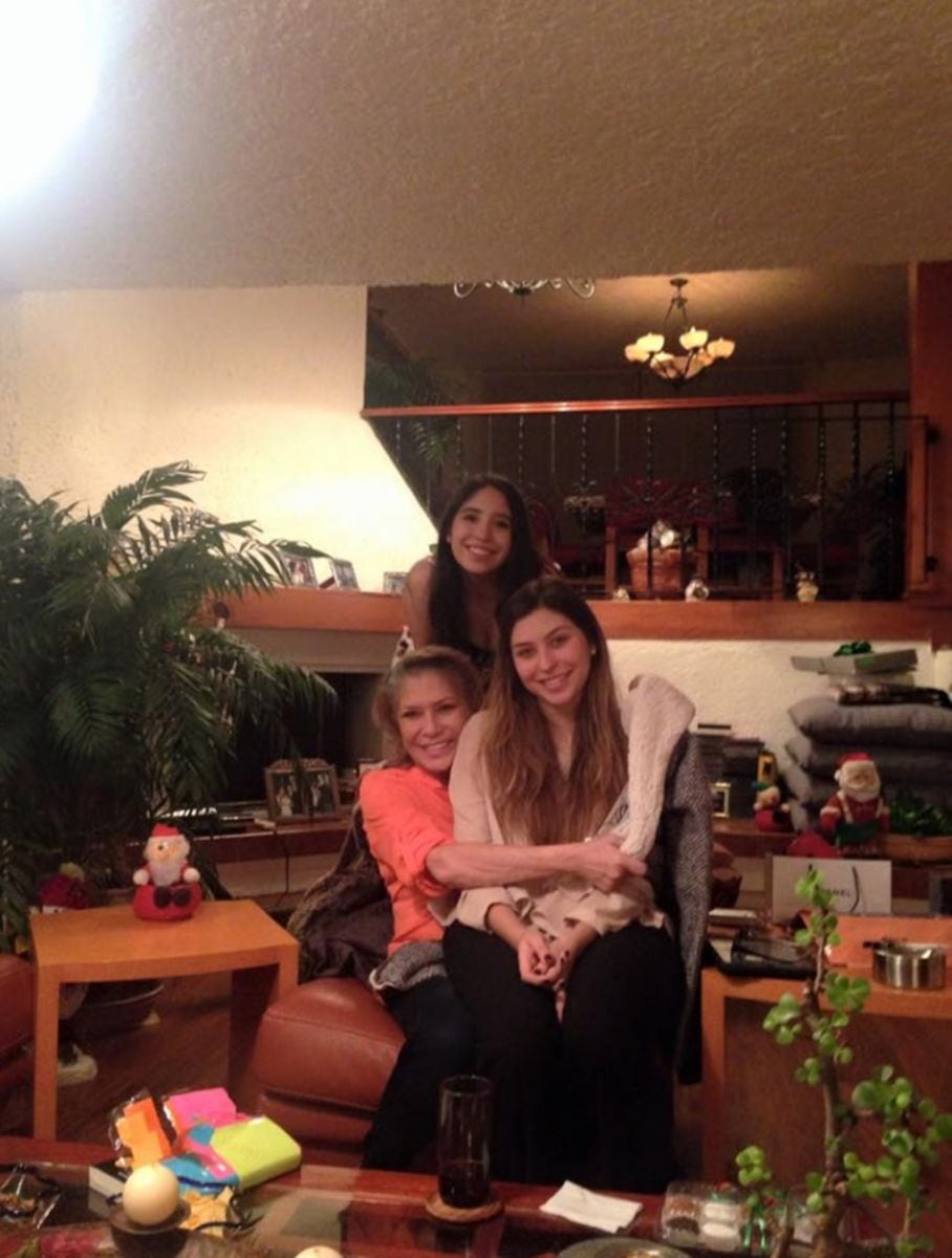 Conoce a las hermanas de Aislinn Derbez