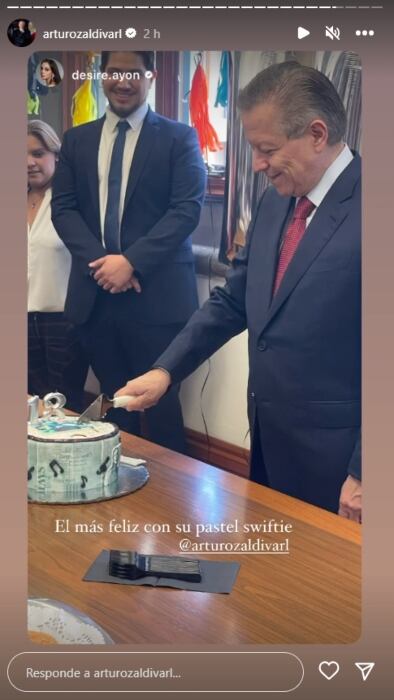 Instagram: @arturozaldivar