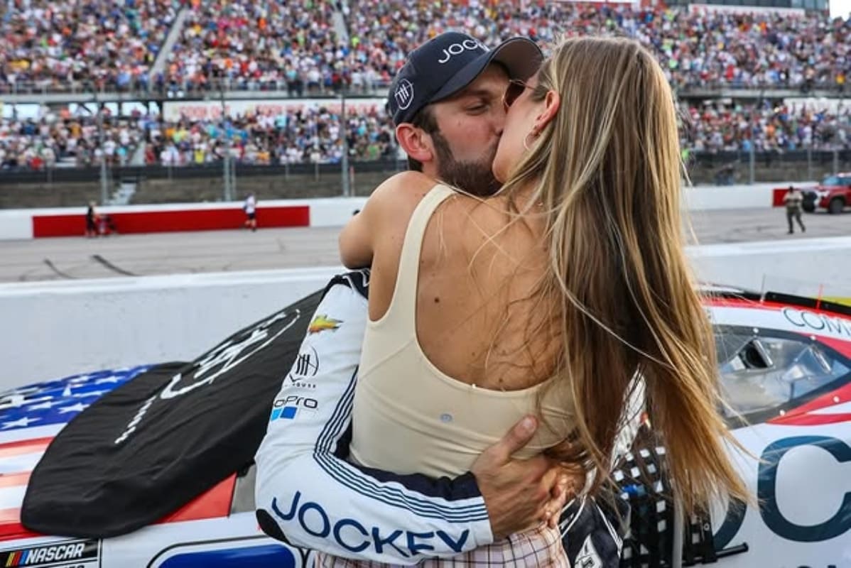Daniel Suárez y Julia Piquet / Foto: Instagram