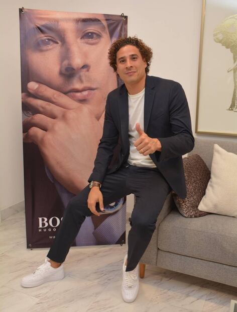 Memo Ochoa se confiesa un feliz padre de familia y reconoce su éxito en la cancha