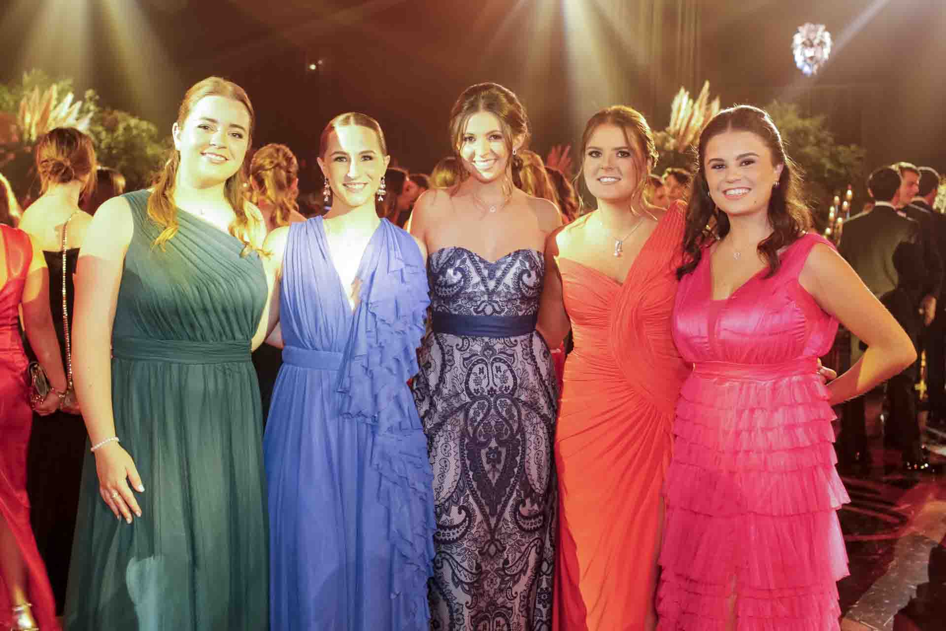 Maite Gordon, Isabel Borja, María del Mar Allende, Mariví Coronado y Eugenia Carmona. (Foto: Esteban Torreblanca)