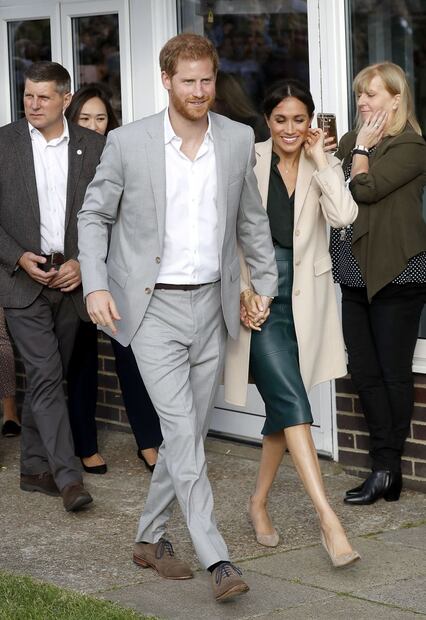 El príncipe Enrique y la duquesa Megan realizan su primera visita a Sussex