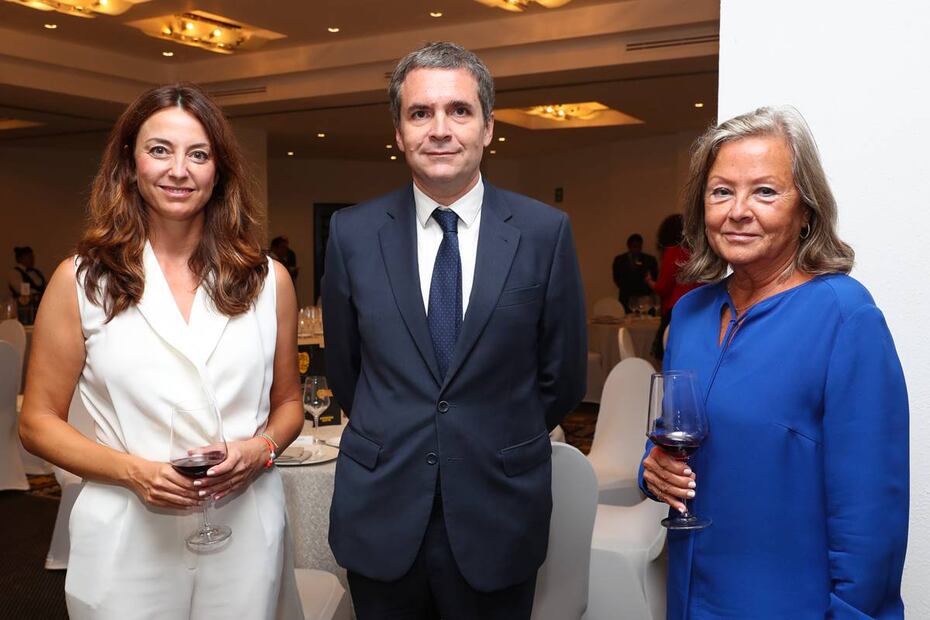 Organizan cena para recibir el 11 Foro Futuro en Español en México
