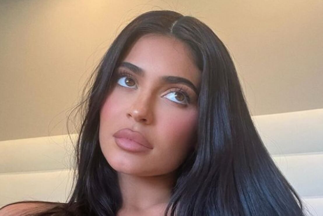 Kylie Jenner muestra su lado más relajado con pijama y sin maquillaje