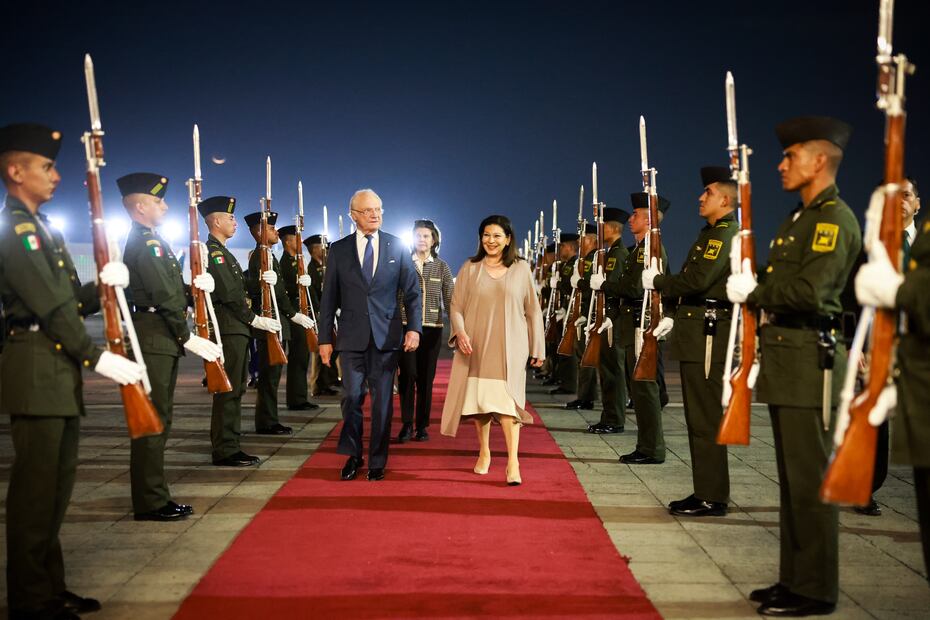 Gustavo y Silvia de Suecia arribo a la CDMX/