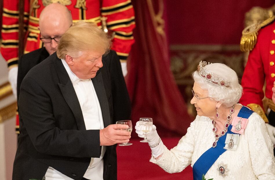 Kate Middleton luce corona que usó la princesa Diana, en la cena con Donald Trump