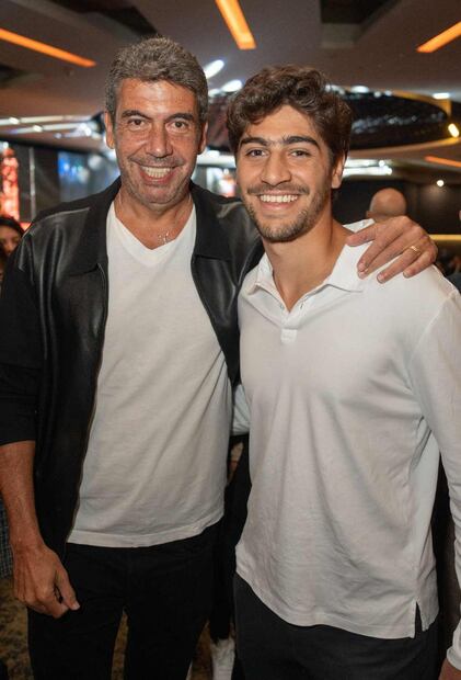 Arturo Elias Ayub junto a su hijo Alejandro Ayub / Foto: Heptor Arjona para Clase