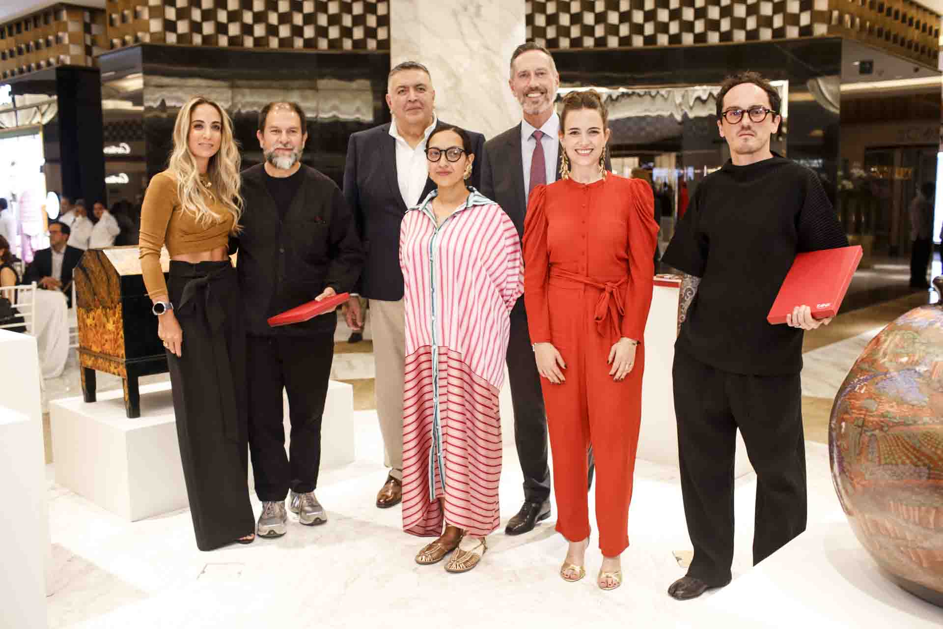 Paula Arango, el chef Enrique Olvera, Rodrigo Flores, la chef Ana Dolores, Werner Hirschi, Mercedes Vigil y el chef Lucho Martínez. (Foto: Esteban Torreblanca)