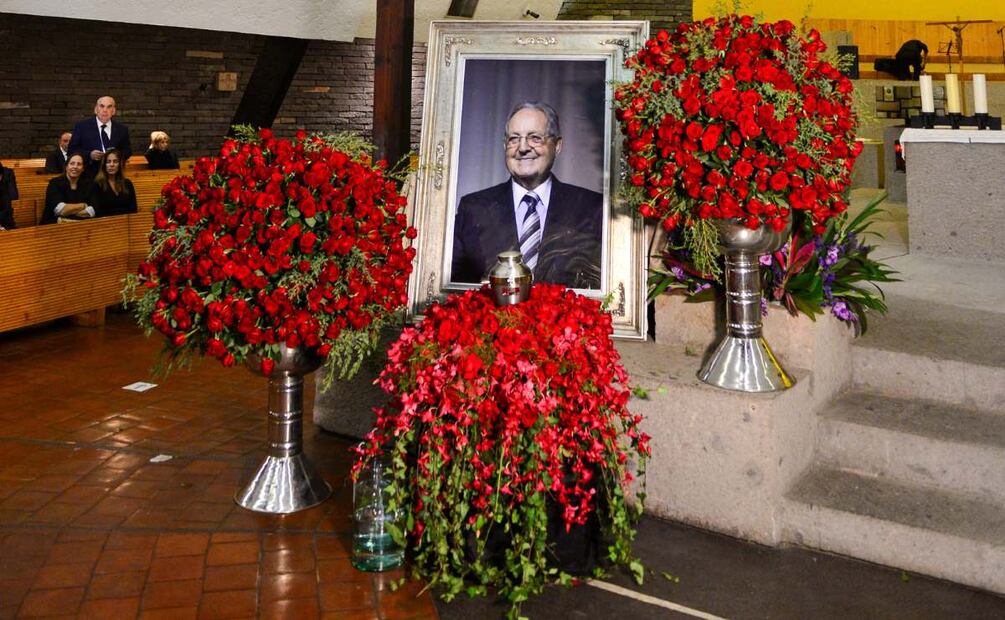 Familiares y amigos dan el último adiós a Olegario Vázquez Raña / Foto: Arturo Quintero