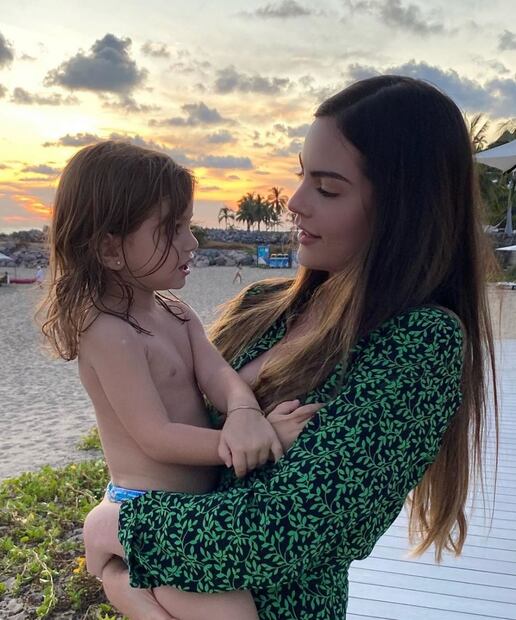 Ximena Navarrete llega a los 32 años más sexy y guapa que nunca