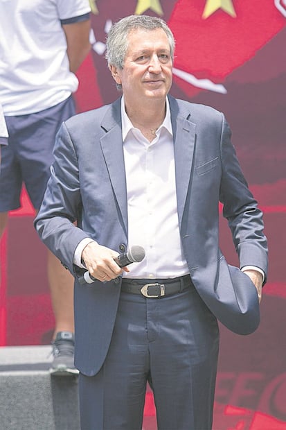 Jorge Vergara nombra oficialmente a su hijo presidente de Chivas 