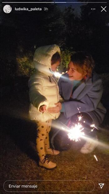 La pequeña hija de Ludwika Paleta y Emiliano Salinas le hace berrinche a su mamá