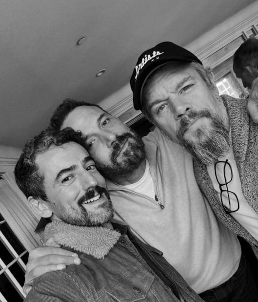 Luis Gerardo Méndez, Ben Affleck y Matt Damon / Foto: Instagram @luisgerardom