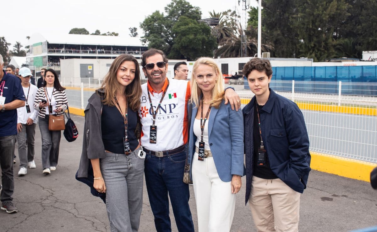 María Paula, Juan Pablo, Verónica y Miranda Bailleres / Foto: Esteban Torreblanca