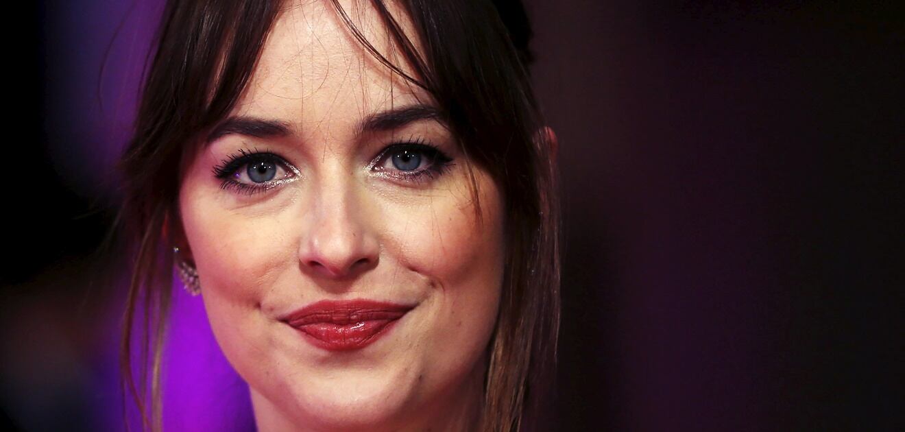 Dakota Johnson cambia de look luego de rodar “50 sombras de Grey”
