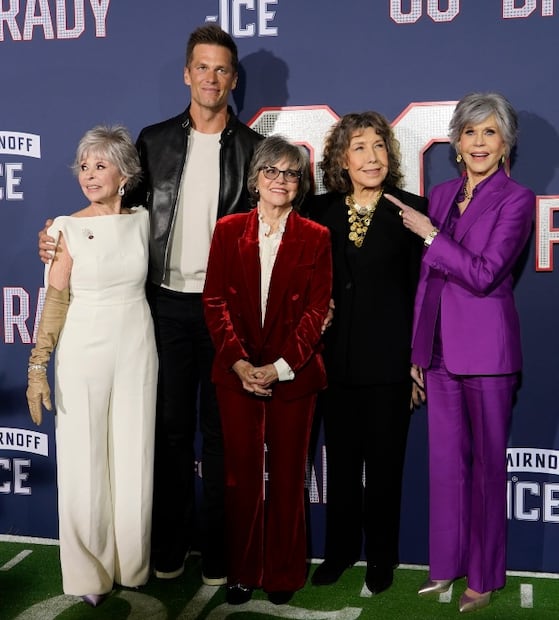 Jane Fonda, Sally Field y Rita Moreno, cautivadoras durante el estreno de la película de Tom Brady