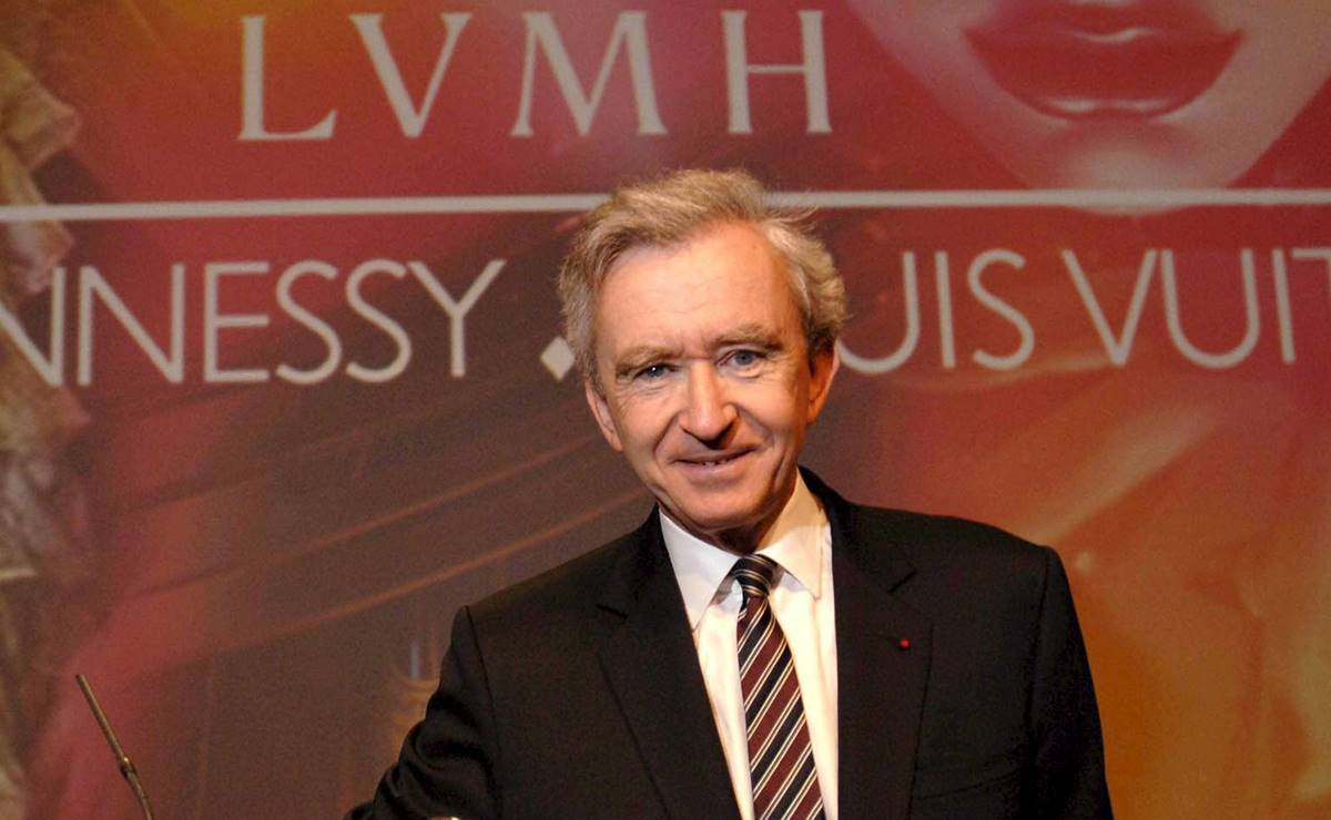 Bernard Arnault le "pisa los talones" a Jeff Bezos como la persona más rica del mundo