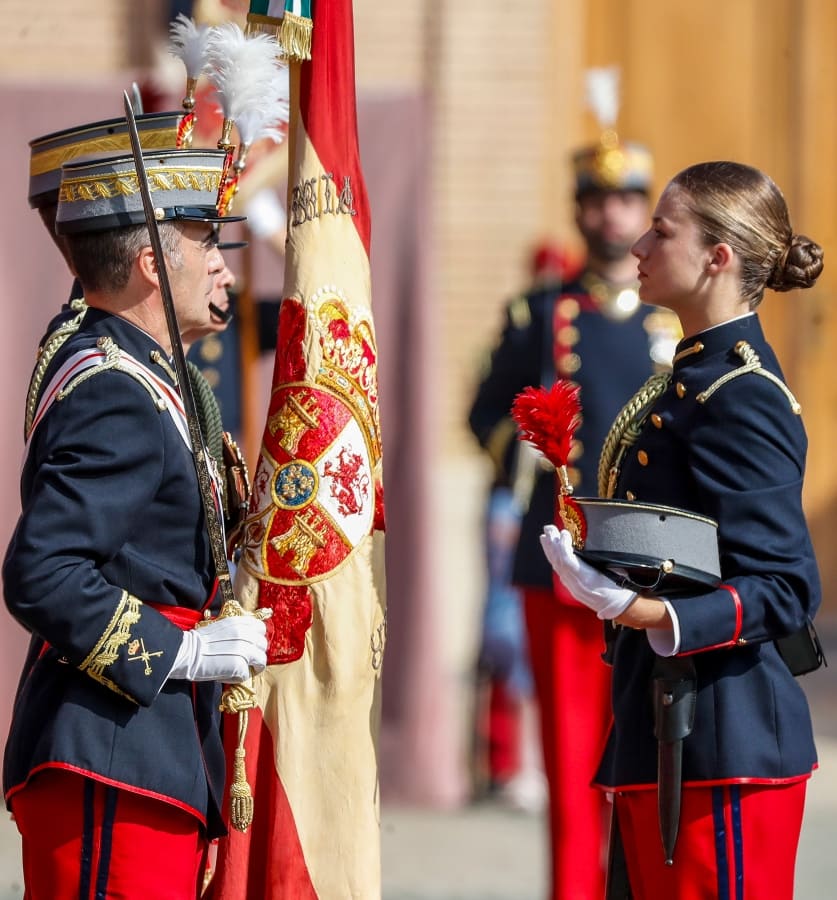 La princesa Leonor en su ceremonia de jura de bandera en la Academia General Militar de Zaragoza / EFE