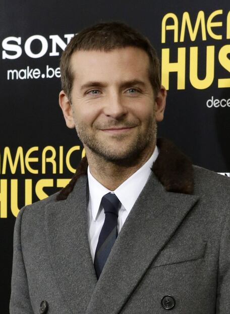El nuevo bigote de Bradley Cooper y otros looks a lo largo de su carrera 