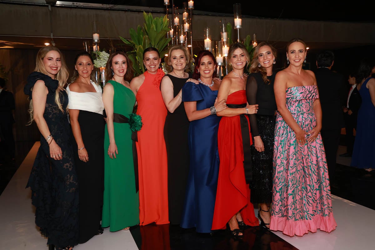 Malú Campos, Aline Arcila, Karen García, Victoria D'Alessandro, Reyes del Cueto, Adriana Rosillo, Paola García, Bibiana Puga y Mati Sámano. (Foto: Héptor Arjona)