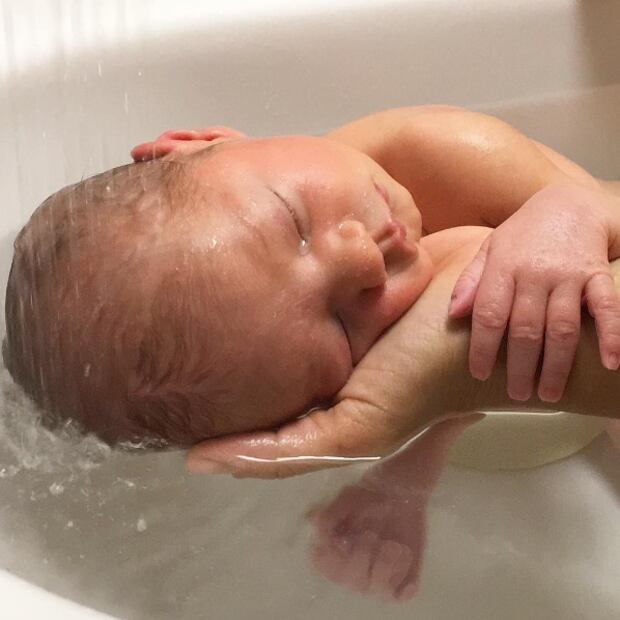 El álbum de fotos de Amaïa, hija de Bárbara Coppel y Alejandro Hank Amaya
