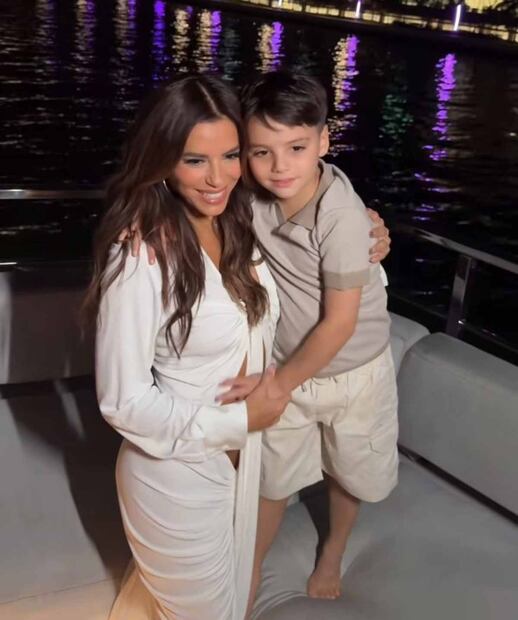 Eva Longoria junto a su hijo Santi / Foto: Instagram