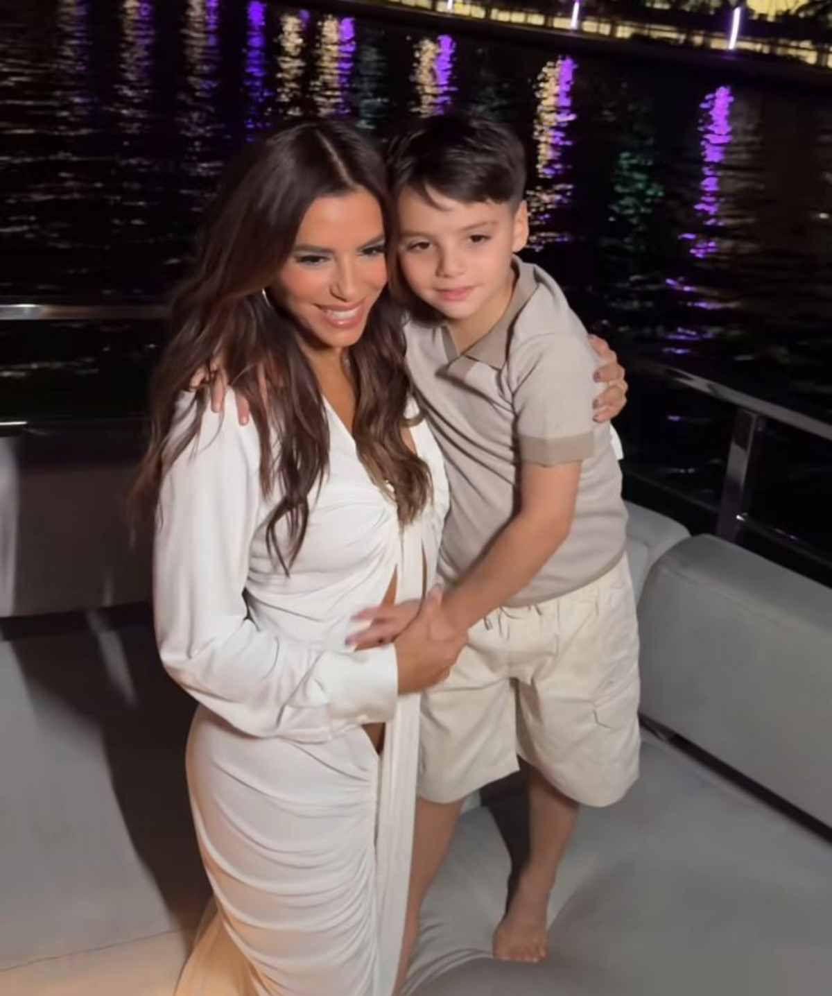 Eva Longoria junto a su hijo Santi / Foto: Instagram