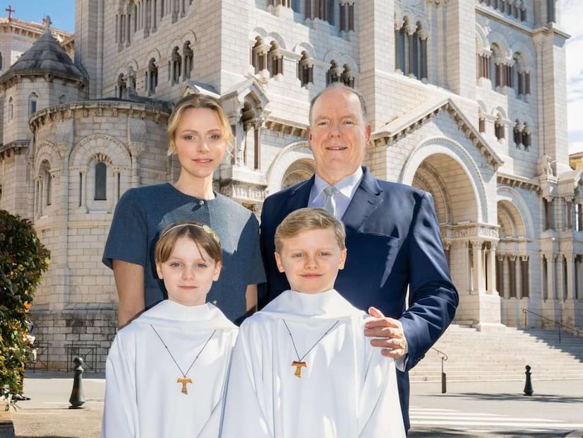 Jacques y Gabriella junto a sus papás, el príncipe Alberto II y Charlene de Mónaco / Foto: Instagram