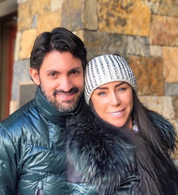 Inés Gómez Mont y Víctor Álvarez Puga celebran un año más de amor incondicional